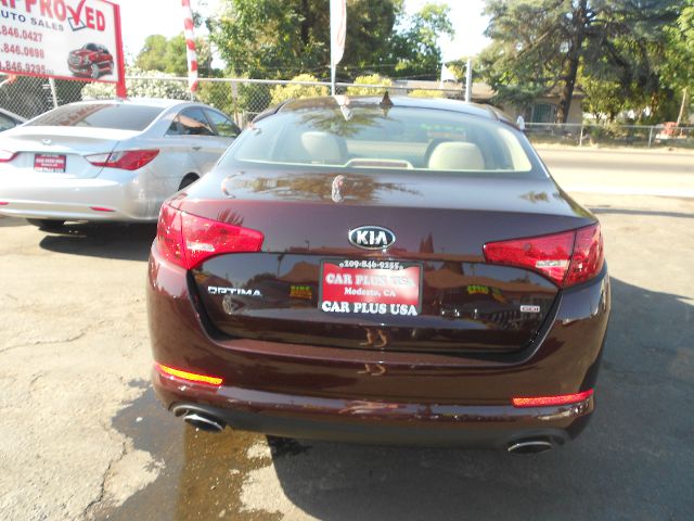 Kia Optima 2013 photo 16