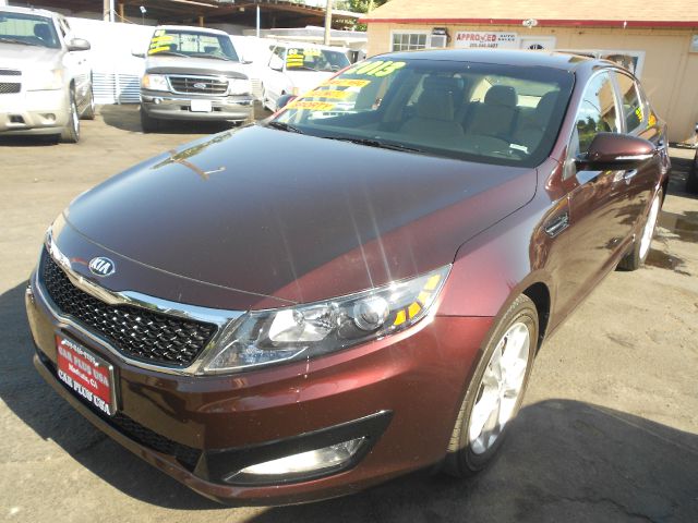 Kia Optima 2013 photo 2