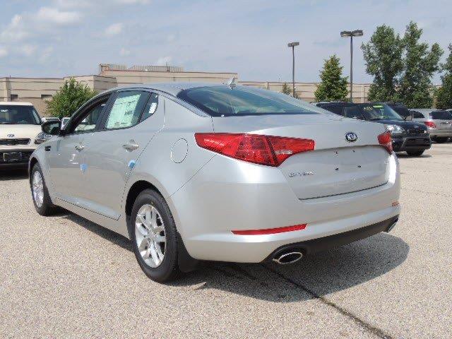 Kia Optima 2013 photo 2