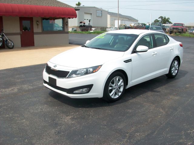 Kia Optima 2013 photo 1