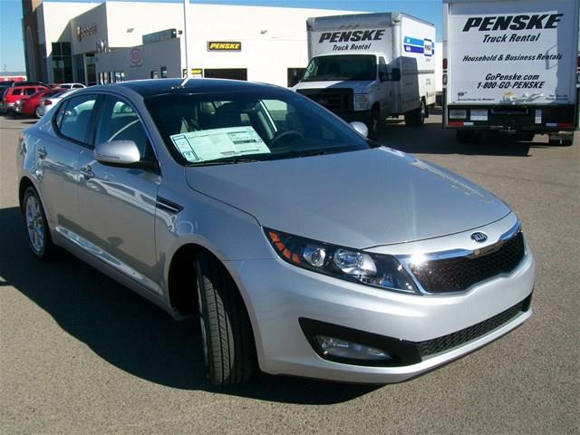 Kia Optima 2013 photo 1