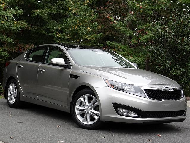 Kia Optima Open-top Sedan