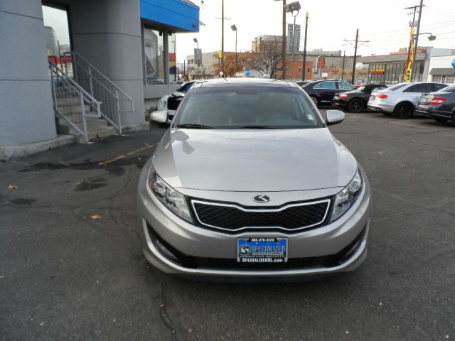 Kia Optima 2013 photo 2