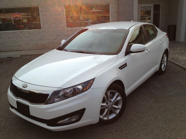 Kia Optima 2013 photo 3