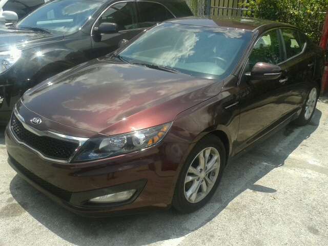 Kia Optima 2013 photo 2