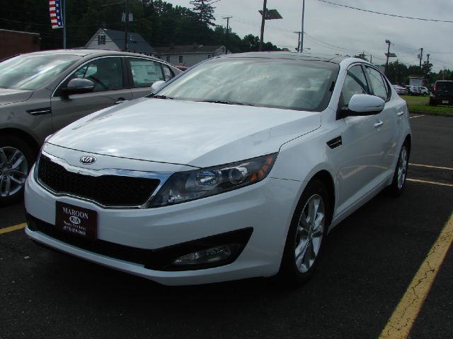 Kia Optima 2013 photo 2