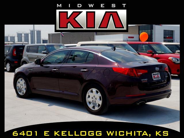 Kia Optima 2013 photo 1