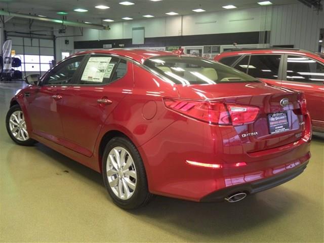 Kia Optima 2014 photo 1