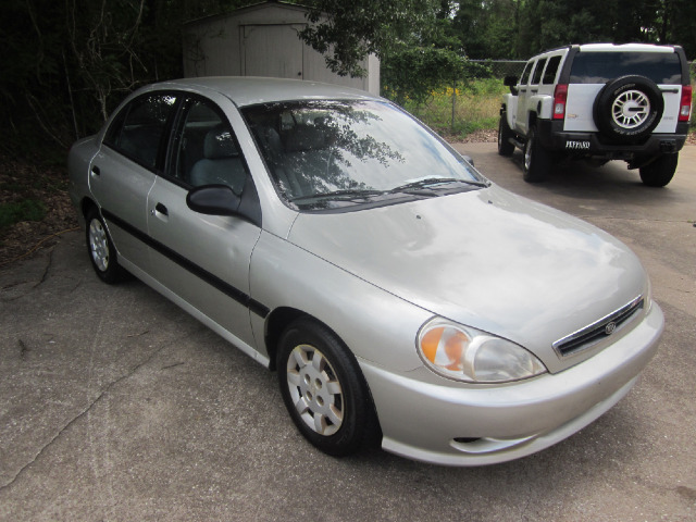 Kia Rio 2001 photo 1