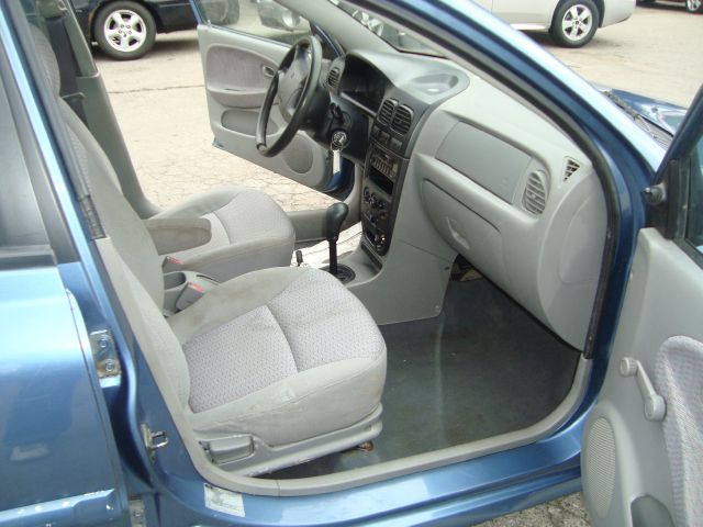 Kia Rio 2001 photo 12