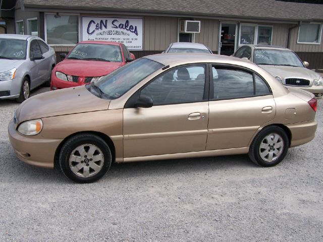 Kia Rio 2002 photo 3