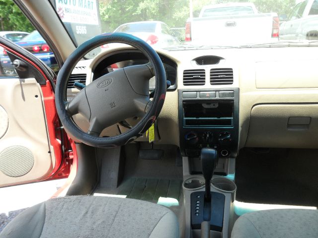 Kia Rio 2003 photo 1