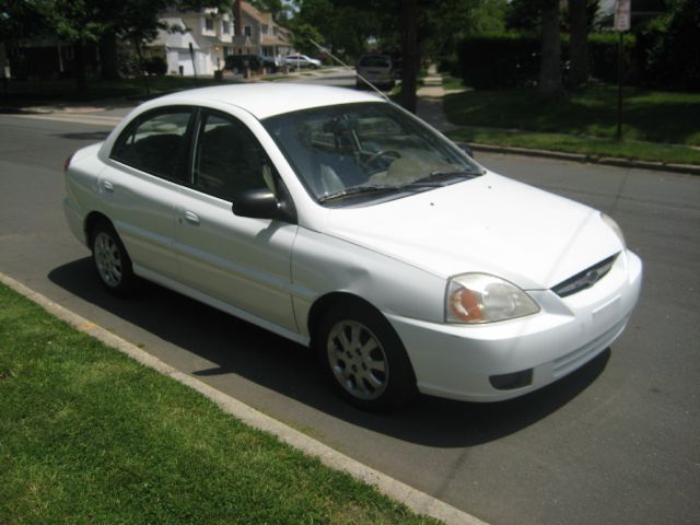 Kia Rio 2003 photo 5