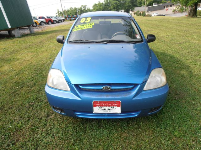 Kia Rio 2003 photo 2