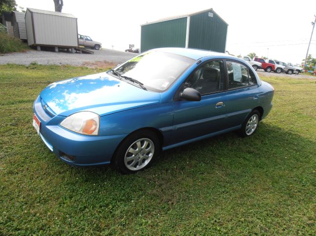 Kia Rio 2003 photo 8