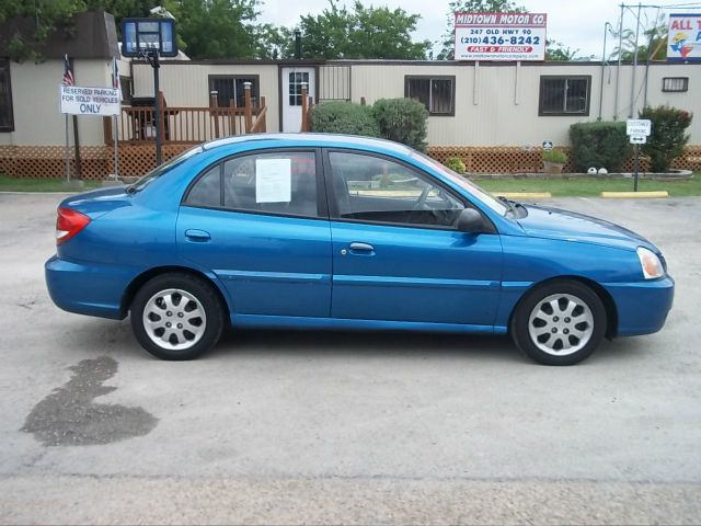 Kia Rio 2003 photo 3