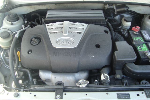 Kia Rio 2004 photo 5