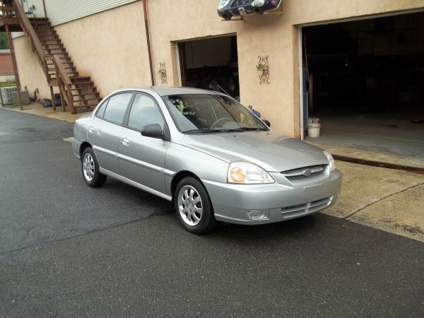 Kia Rio 3.5tl W/tech Pkg Sedan