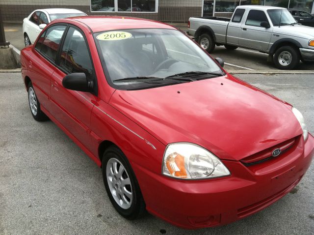 Kia Rio 2005 photo 2