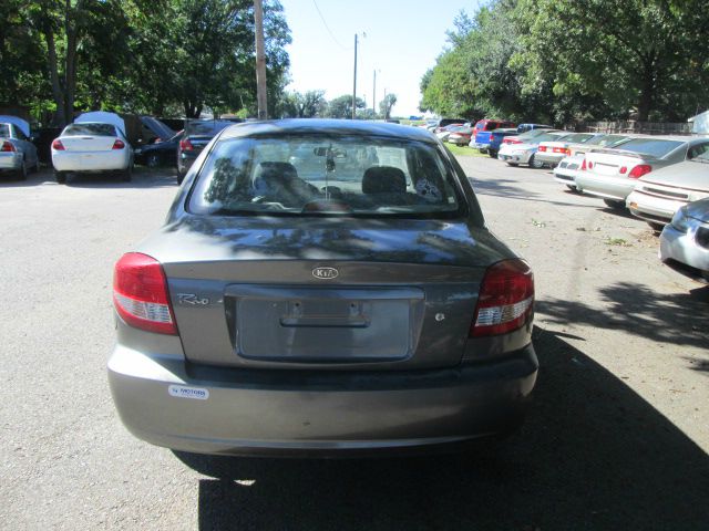 Kia Rio 2005 photo 4