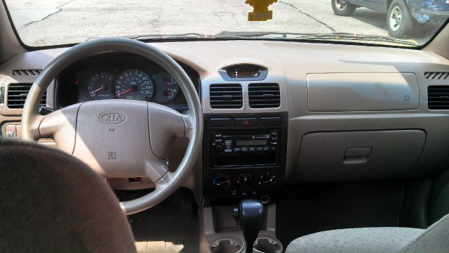 Kia Rio 2005 photo 1