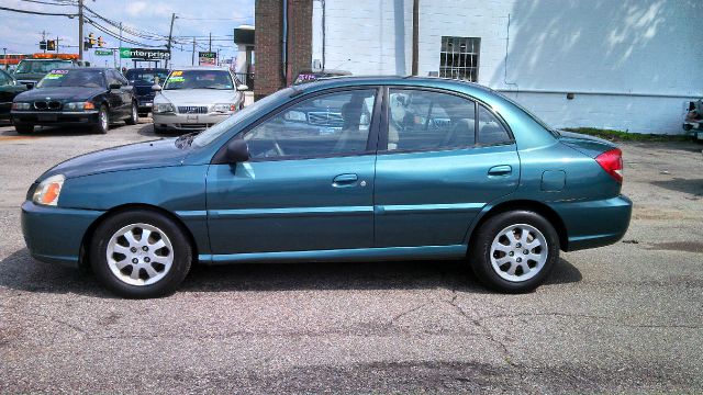 Kia Rio 2005 photo 2