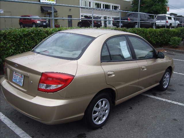 Kia Rio 2005 photo 1