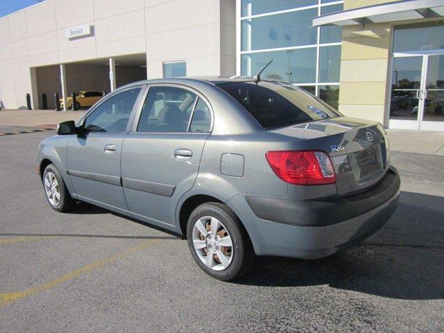 Kia Rio Elk Conversion Van Sedan