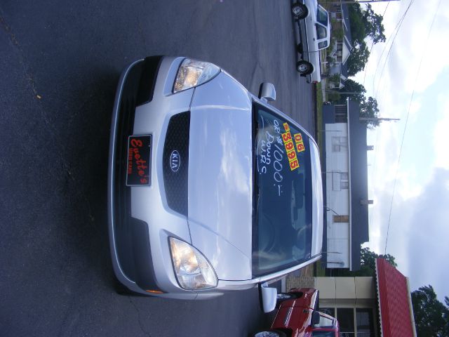 Kia Rio 2006 photo 1