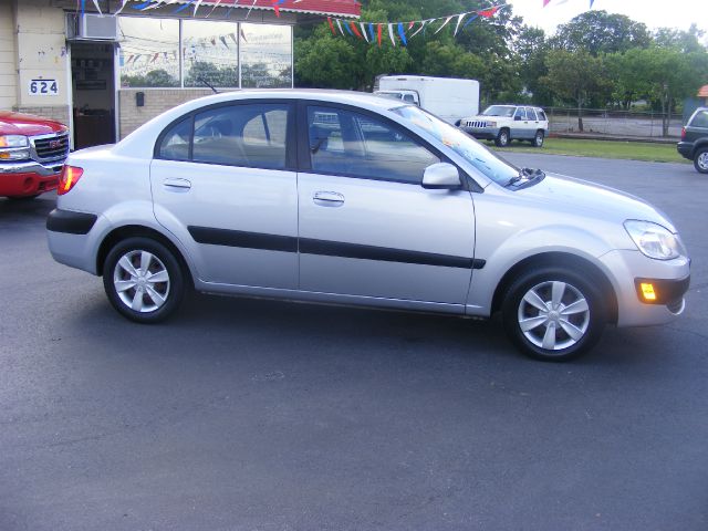 Kia Rio 2006 photo 11