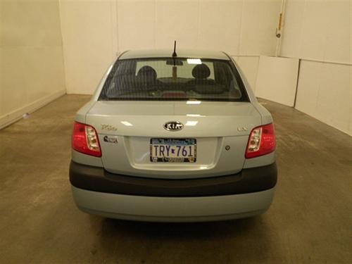 Kia Rio 2006 photo 1