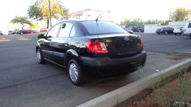 Kia Rio 2006 photo 3