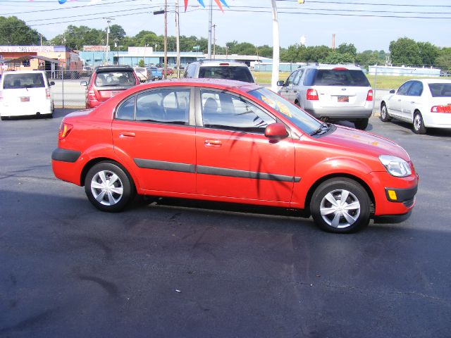 Kia Rio 2006 photo 4