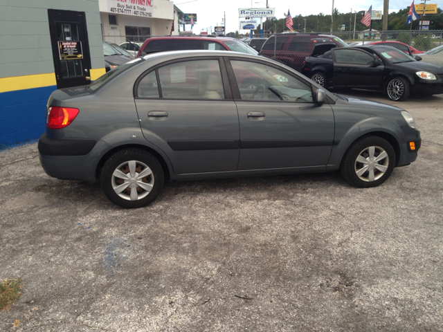 Kia Rio 2006 photo 2