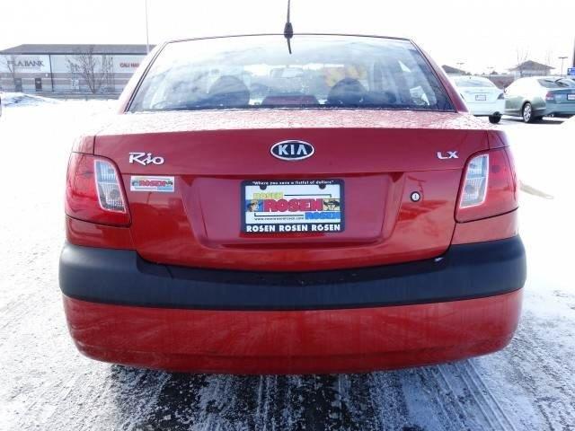 Kia Rio 2006 photo 1