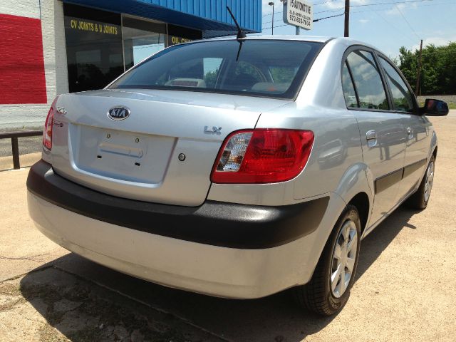 Kia Rio 2006 photo 14