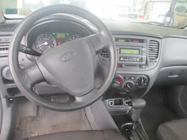 Kia Rio 2006 photo 1