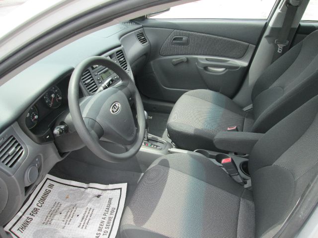 Kia Rio 2007 photo 1