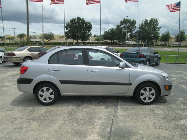 Kia Rio 2007 photo 11