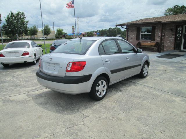 Kia Rio 2007 photo 4