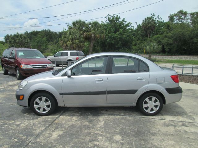 Kia Rio 2007 photo 6