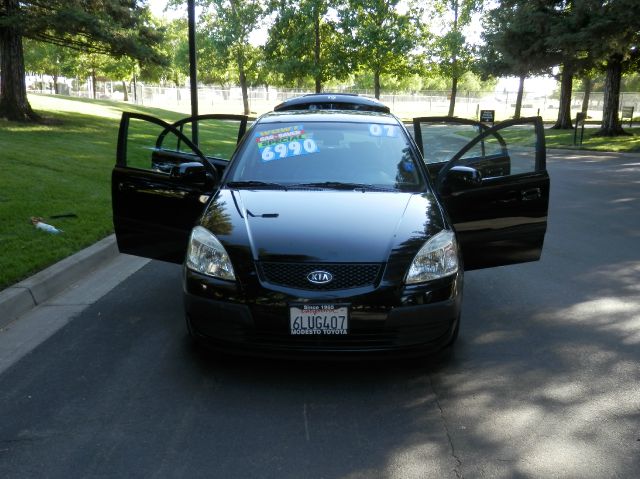 Kia Rio 2007 photo 16