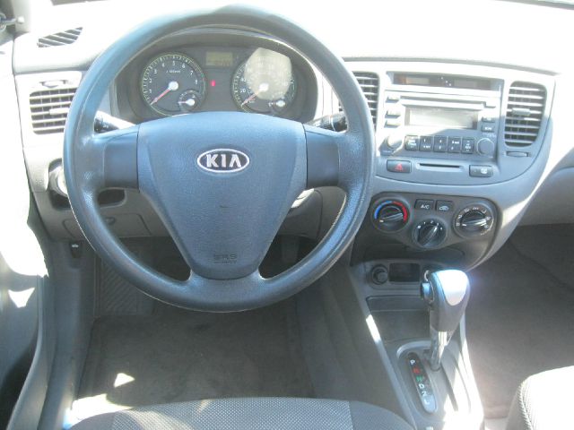 Kia Rio 2007 photo 1