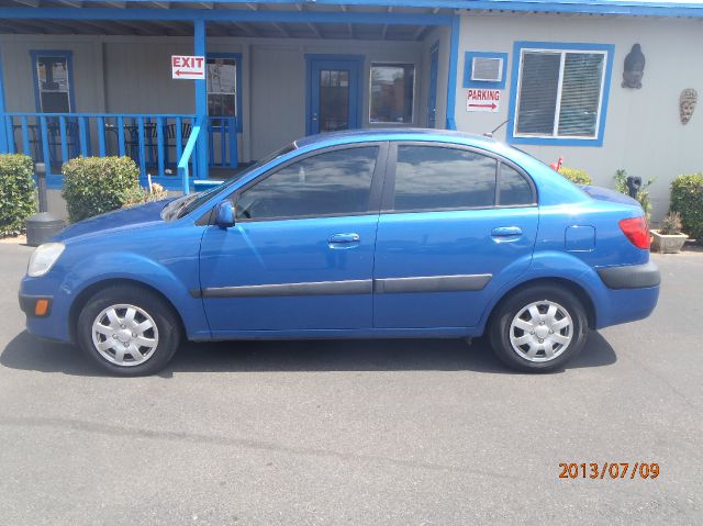 Kia Rio 2007 photo 4