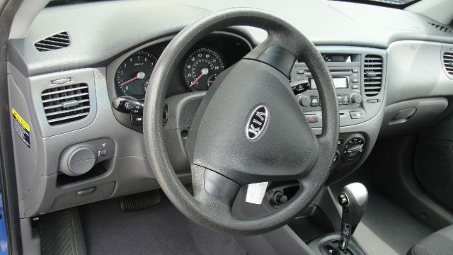 Kia Rio 2007 photo 3