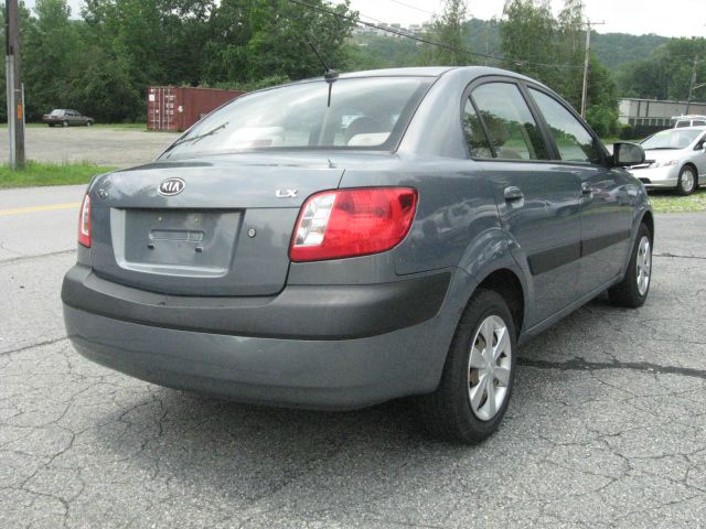 Kia Rio 2007 photo 3