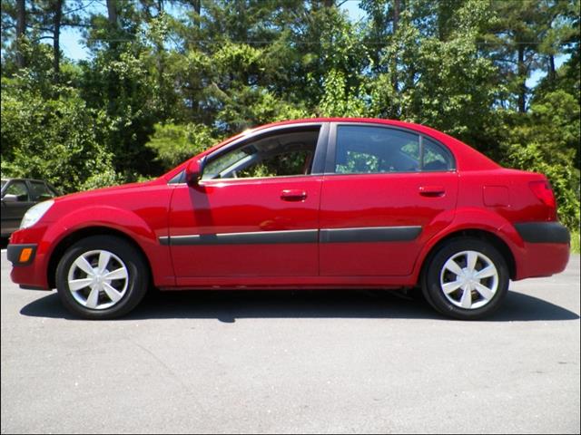 Kia Rio 2007 photo 1