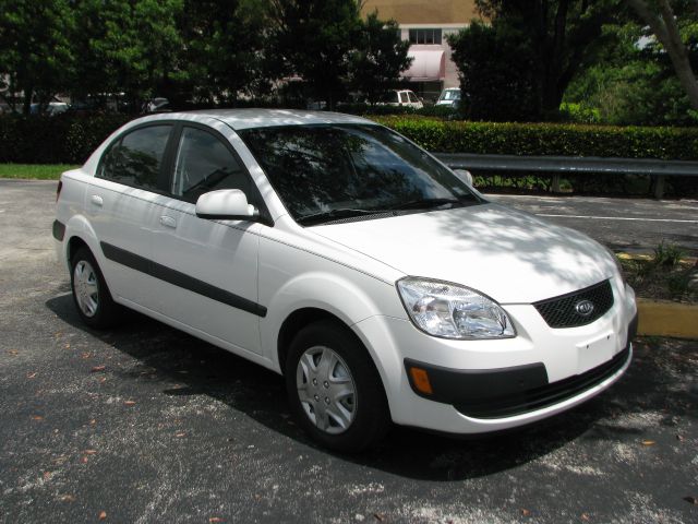 Kia Rio 2008 photo 3