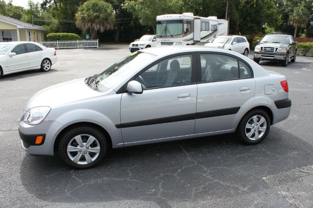 Kia Rio 2009 photo 2