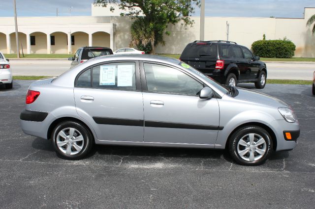 Kia Rio 2009 photo 6